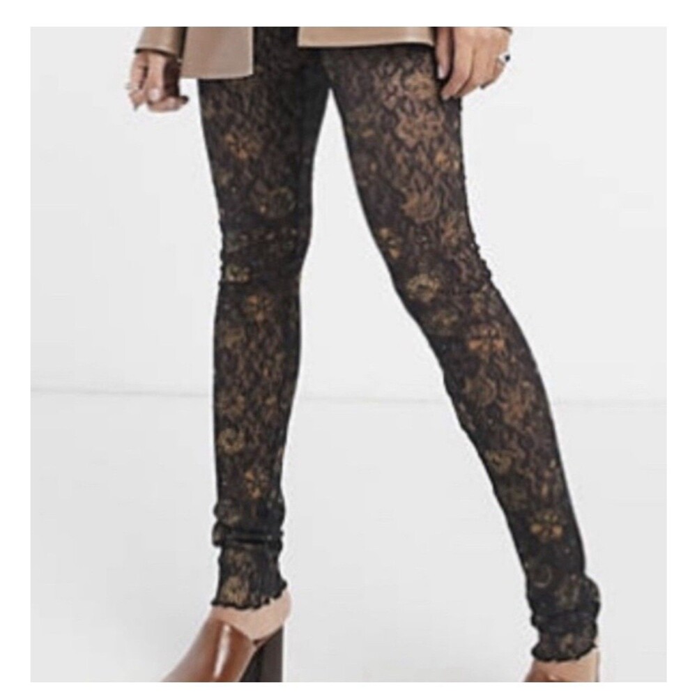 Intimately Free People Lace legging Women Sz S/M Floral Lace Boho Cottage NWOT
